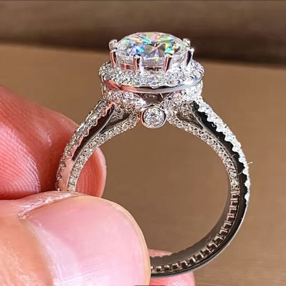 4CT HALO ROUND BRILLIANT CUT CATHEDRAL LAB GROWN DIAMOND SIZE 8 - Picture 5 of 7